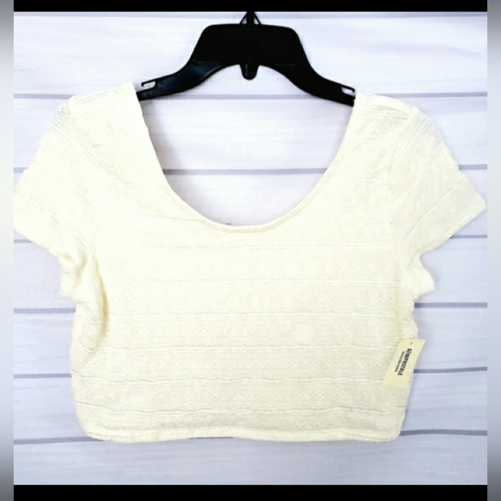 AEROPOSTALE Cropped Shirt, Cream, Horizontal Stripe Design